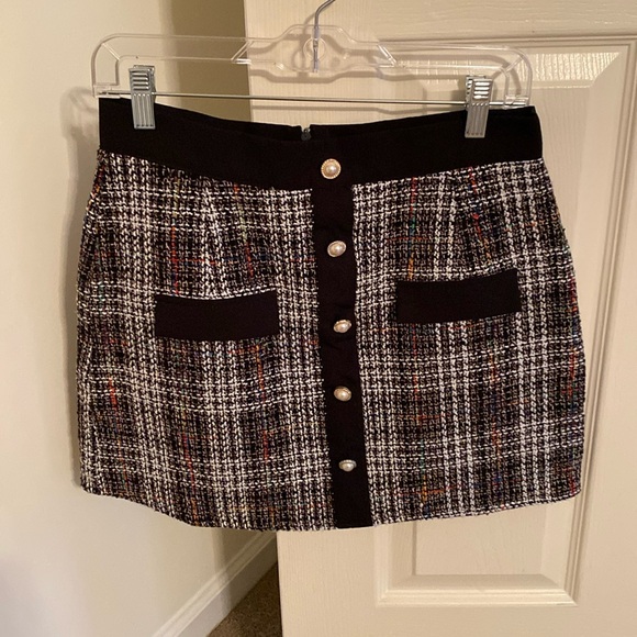 SHEIN Dresses & Skirts - Adorable Women’s Skirt Size 8/10 L